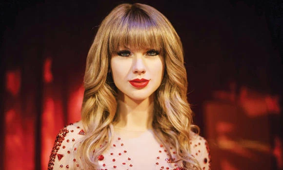 Swift’s ‘1989’ sells 1m copies in 1st week