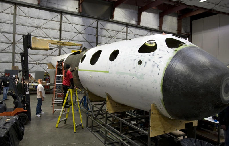 Abu Dhabi fund holding off on Virgin Galactic decision