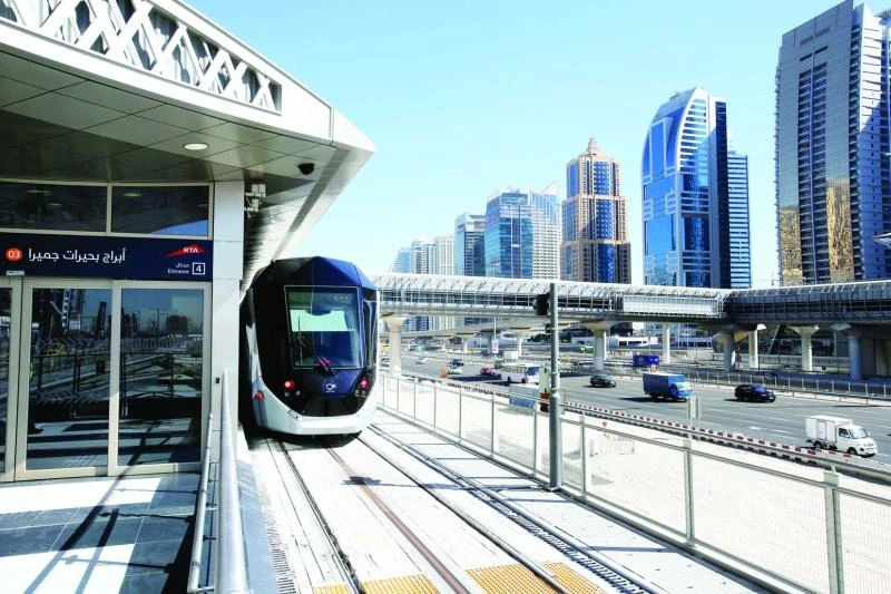 Dubai woos commuters with first tram line