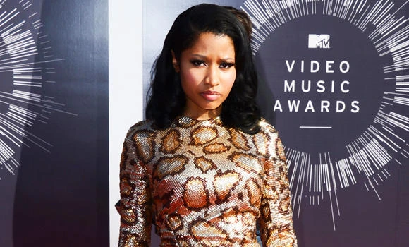 Minaj sorry for Nazi video