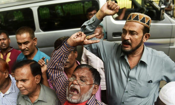 Bangladesh court sentences two militants to death