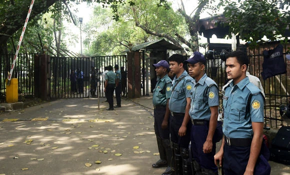Bangladesh arrests 9 in crackdown on militant groups