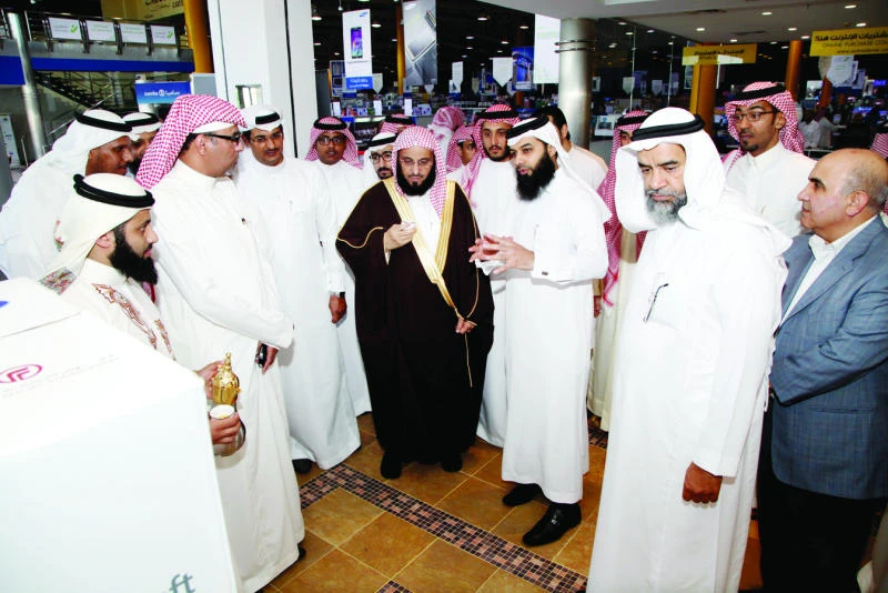 Al-Qarni: Extremism awareness programs for students needed
