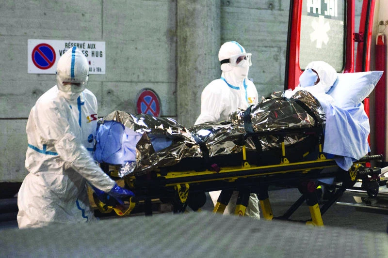 Cuban doctor arrives in Geneva for Ebola treatment
