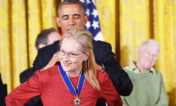 Obama honors Meryl Streep with ‘love’