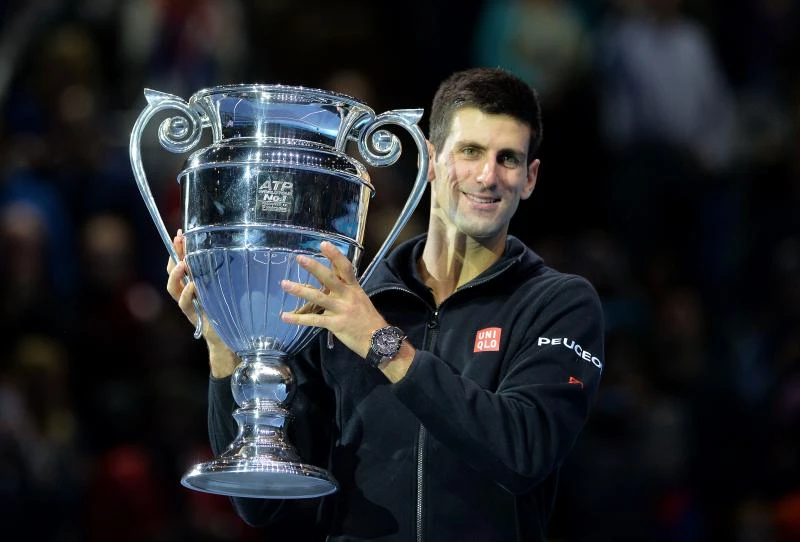 Djokovic seals year-end top spot, makes semis