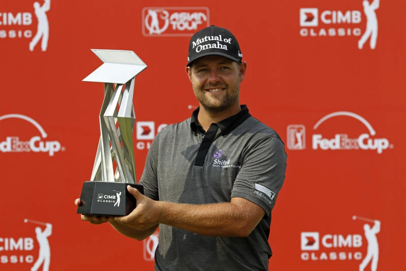 Moore defends CIMB Classic title, wins by 3 shots
