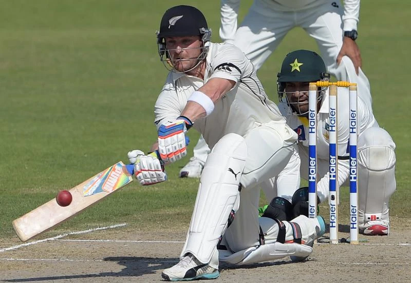 McCullum, Williamson lead run-feast against Pakistan