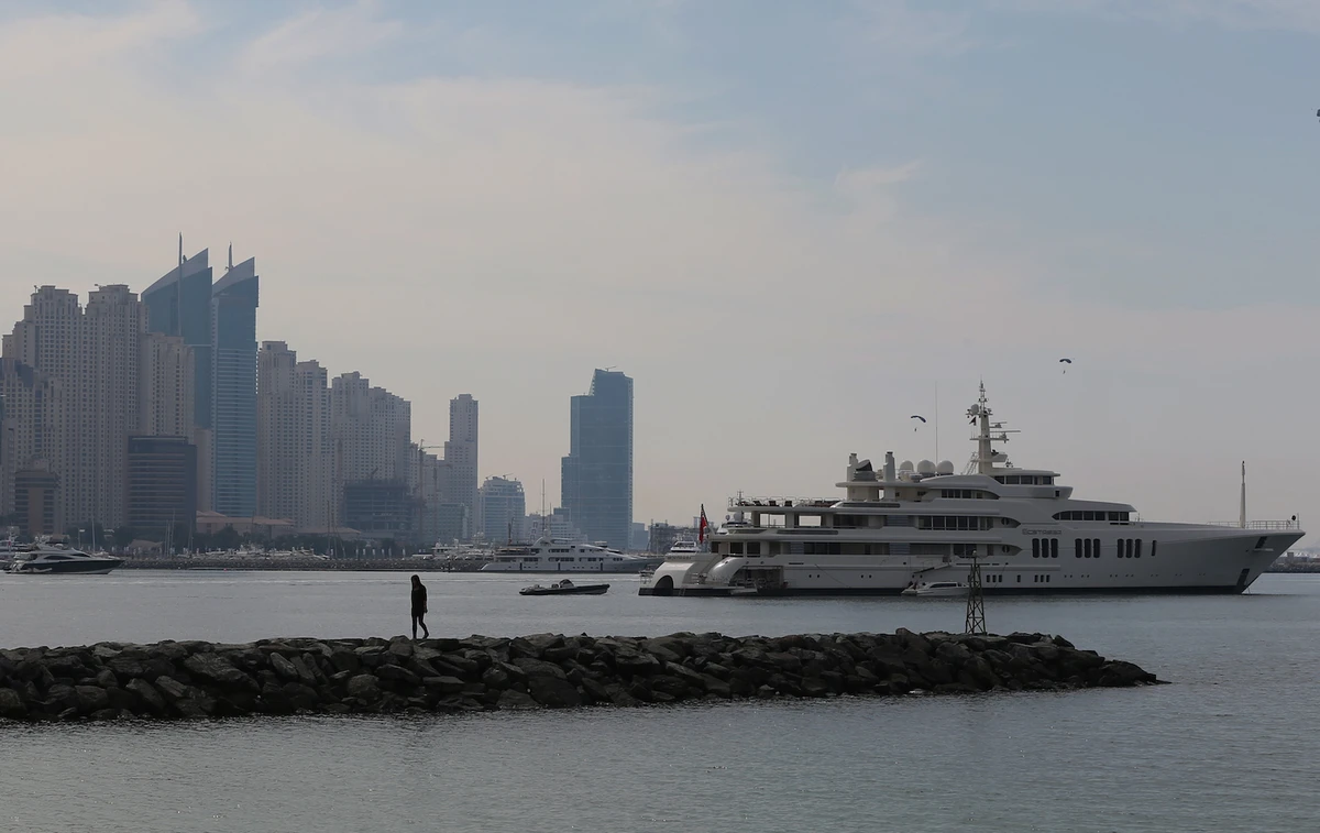 Money-laundering clampdown: UAE targets extremists' accounts