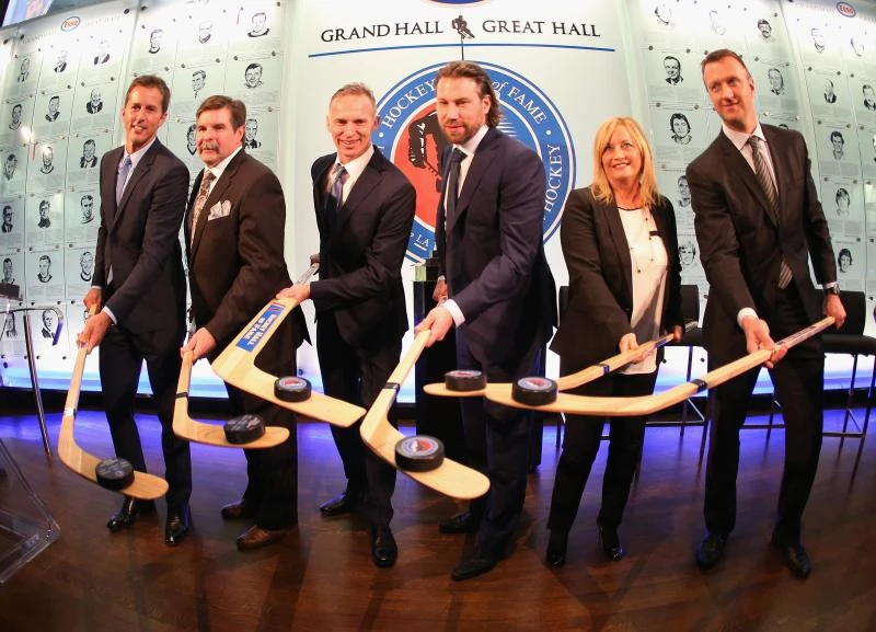 Hasek, Forsberg take gold road into Hall