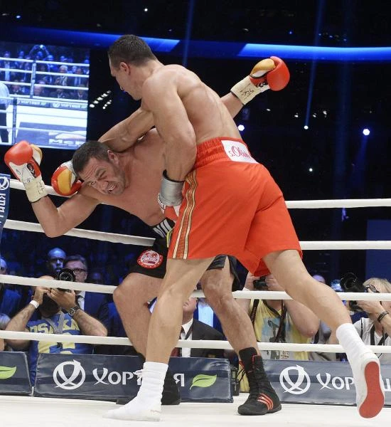 Champion Klitschko KOs Pulev for 17th title defense