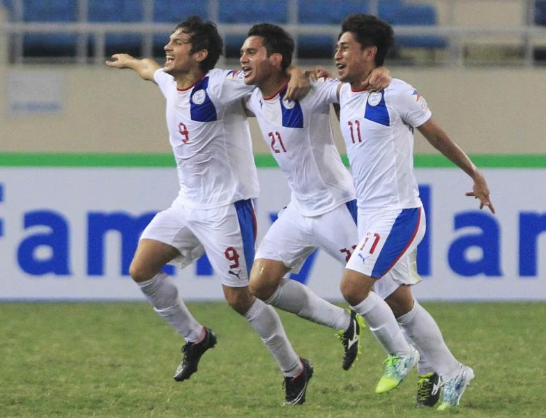 Azkals rout Indonesia to enter Suzuki Cup semis