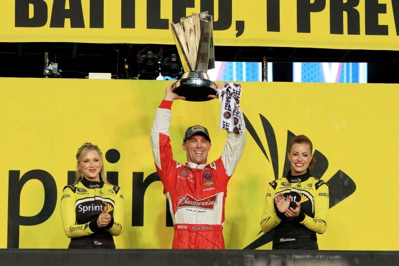 Harvick wins NASCAR finale, championship