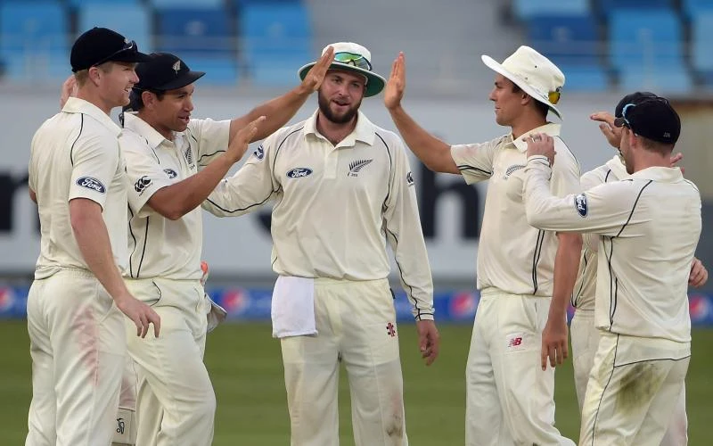 New Zealand has Pakistan on the back foot