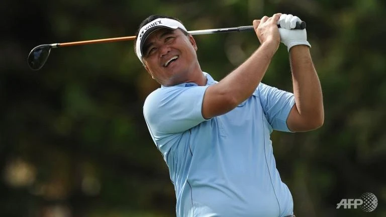 Fast finishing Mamat, Korean Wang share top spot