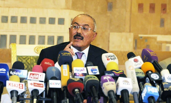 Yemen protest at ex-strongman sanctions threat