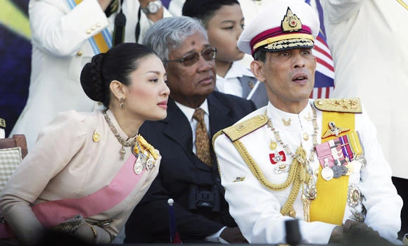 Thai crown prince strips wife’s kin of royal name