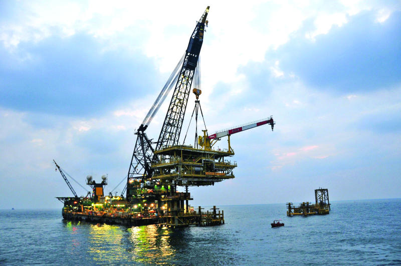 Oil rises as Middle East supply concerns persist amid shipping attacks