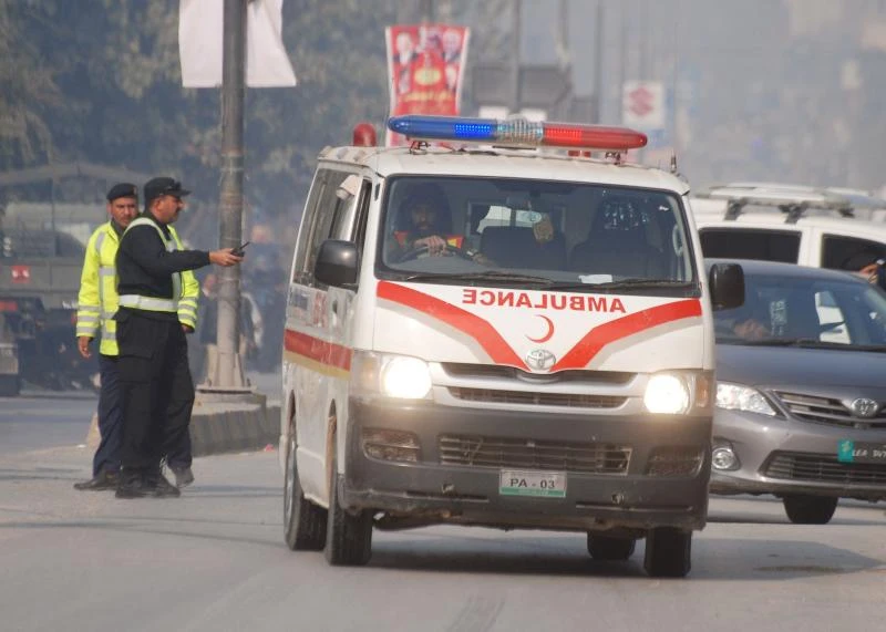 Taleban storm Pakistani school, killing 126