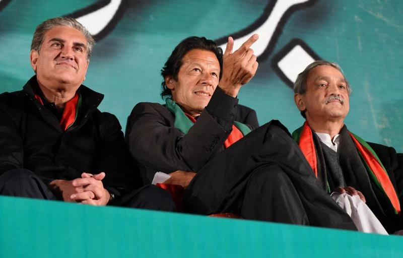 Govt decides to resume talks with PTI