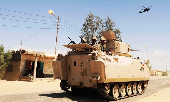Roadside bomb kills troops in Sinai region