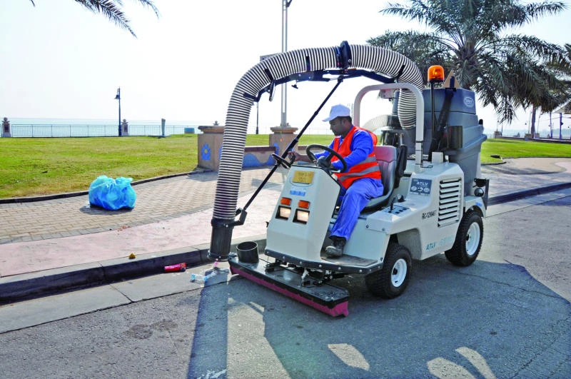New cleaning machine eases work for Jubail’s janitors