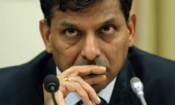 India keeps rates unchanged at 8%