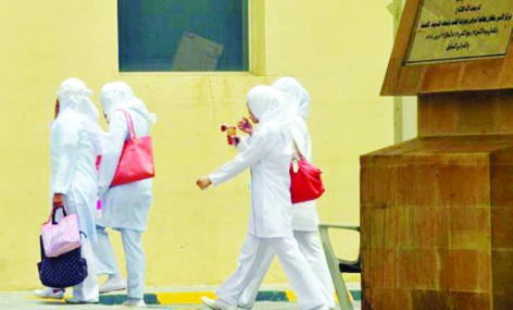 Expat health personnel demand ‘infection allowance’