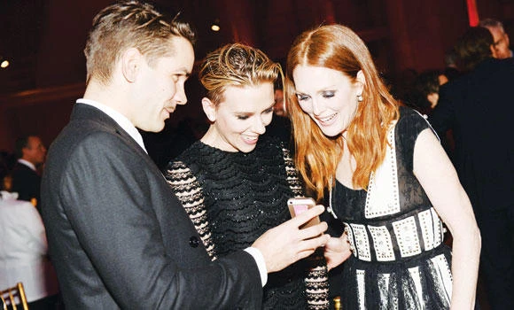 Johansson secretly weds Dauriac