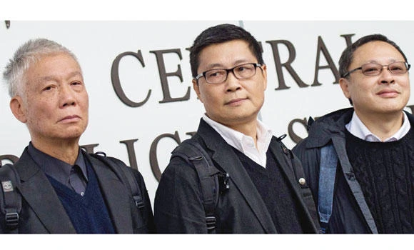 HK Occupy protest leaders turn themselves in to police