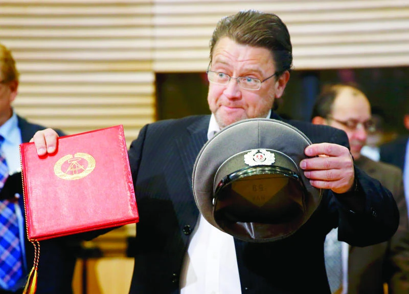 Germany gets first governor from former communist party