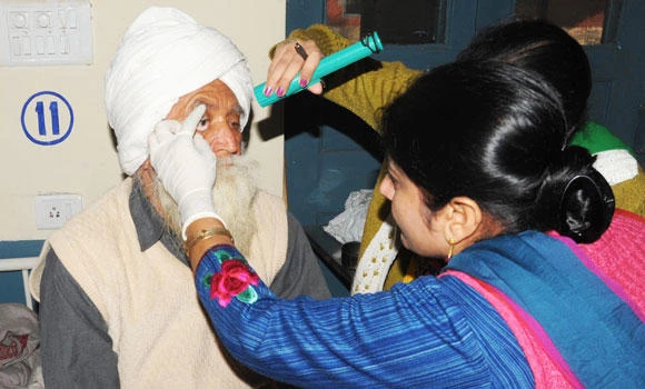 New sight hope for six left blind by cataract surgery