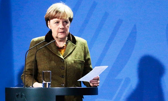 Merkel accuses Russia of punishing countries for leaning toward EU