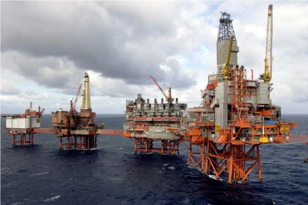BP weighs future of aging Norway fields