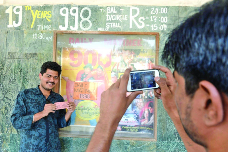The show is on! DDLJ makes history with 1,000-week run