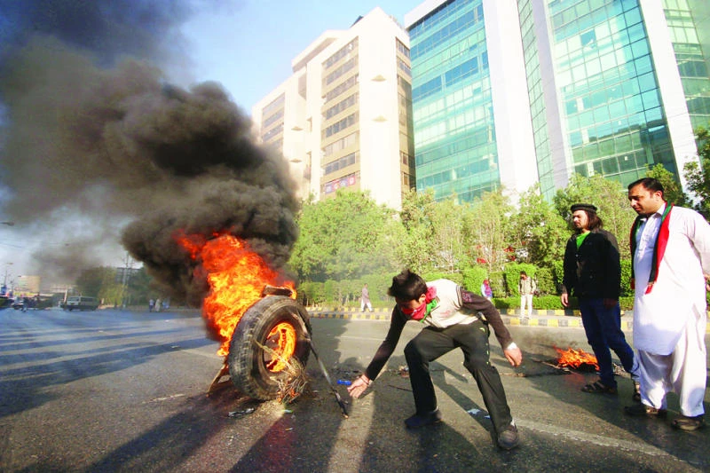 Political protests shut down parts of Karachi
