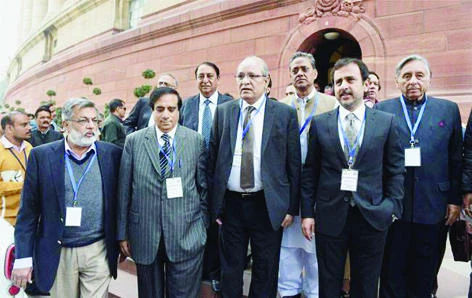 India gives cold shoulder to visiting Pakistan MPs