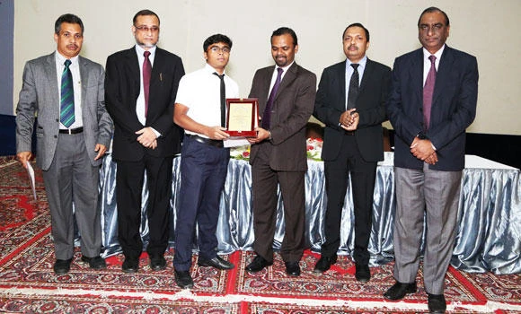 IISJ honors SAT toppers