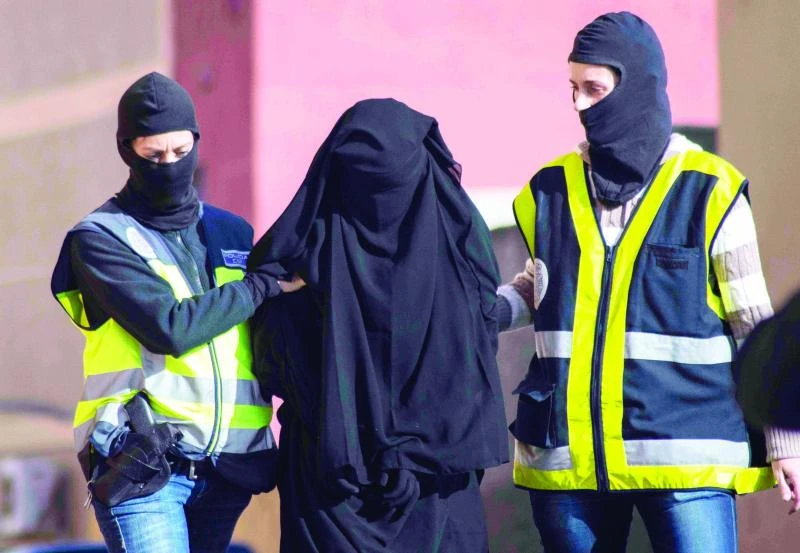 Spain arrests 7 accused of recruiting women for IS