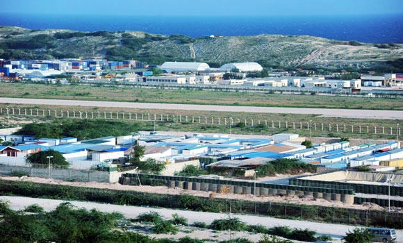 Shabab militants hit AU base in Somalia