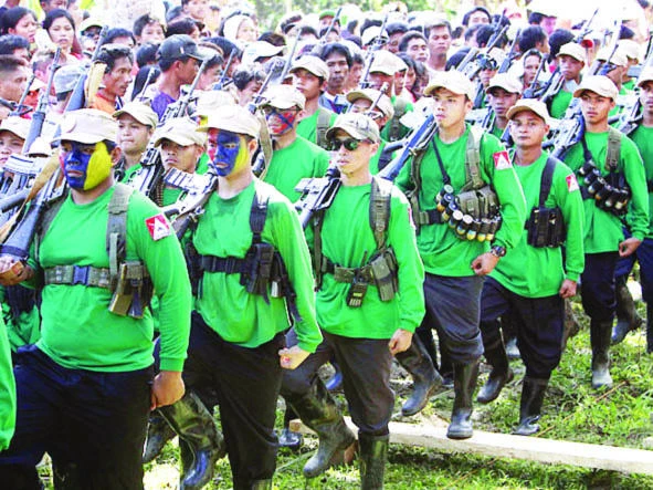Philippine rebels free soldiers; peace talks soon