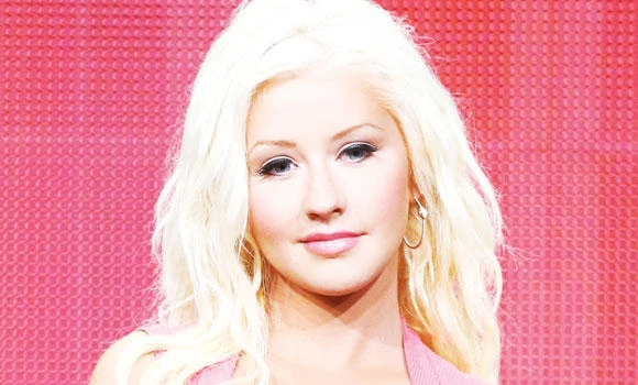 Aguilera set for 2015 comeback
