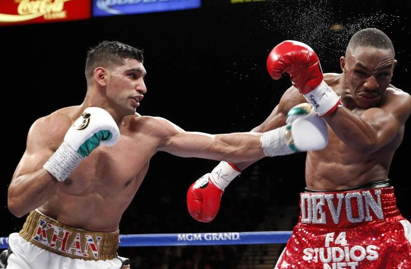 Amir Khan outclasses Alexander to win Vegas fight
