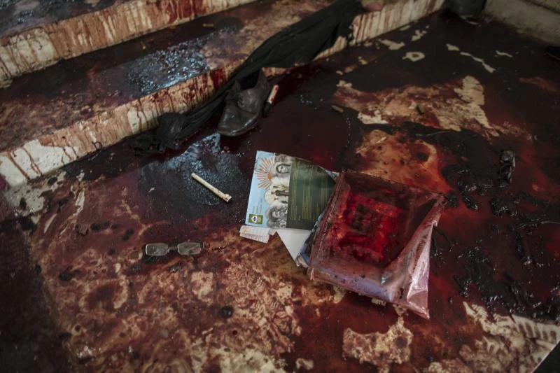 Pakistani students condemn massacre in Peshawar