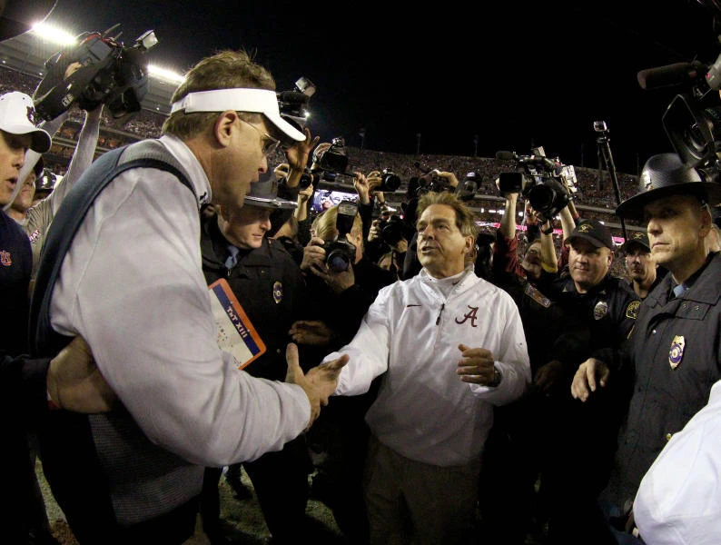 Crimson Tide reach top of AP poll for 7th straight year