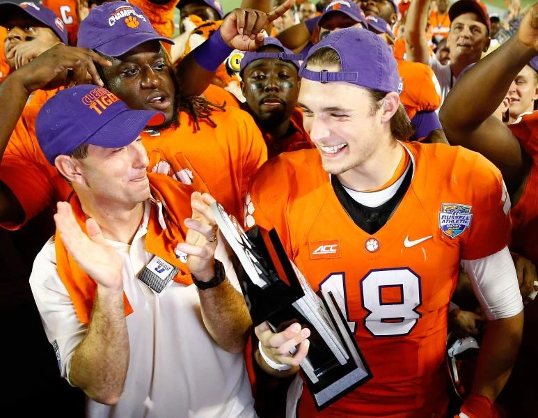 Clemson routs Oklahoma in bowl game