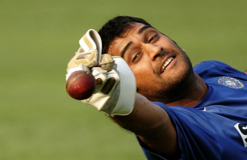 India cricket captain Dhoni retires from Tests