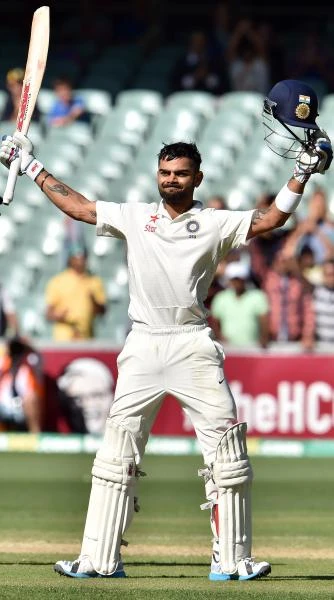 Kohli defies helmet bouncer, leads India’s strong reply