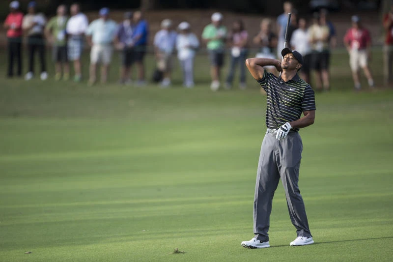Tiger struggles to 77 in his return