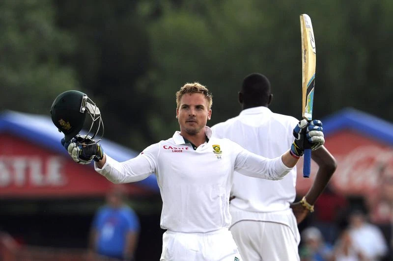 Proteas dominate with bat before rain
